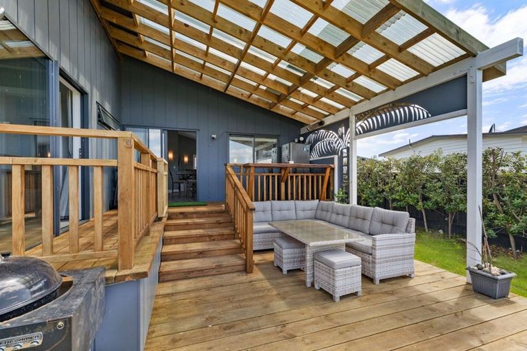 Photo of property in 126 The Fairway, Matarangi, Whitianga, 3592