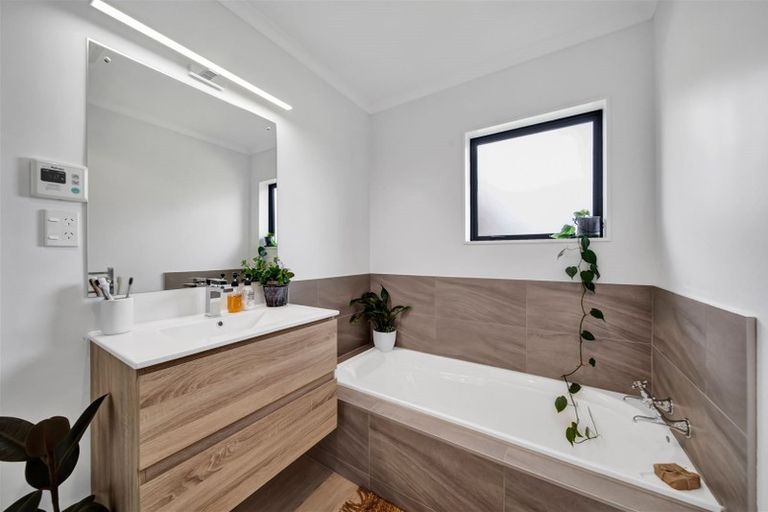 Photo of property in 25b Meade Place, Bell Block, New Plymouth, 4312