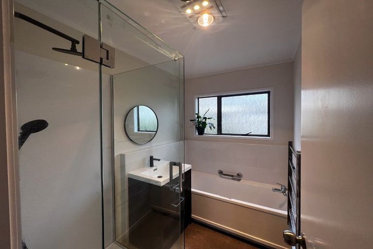 Photo of property in 8/15 Roseberry Avenue, Birkenhead, Auckland, 0626