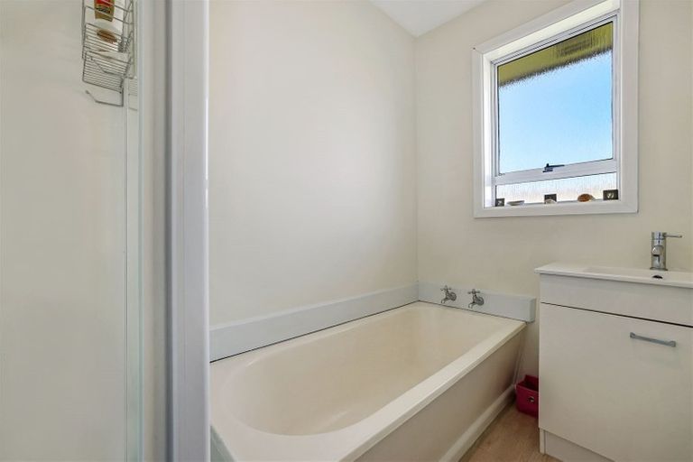 Photo of property in 17 Trafford Street, Harewood, Christchurch, 8051