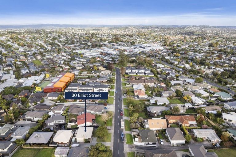 Photo of property in 30 Elliot Street, Howick, Auckland, 2014