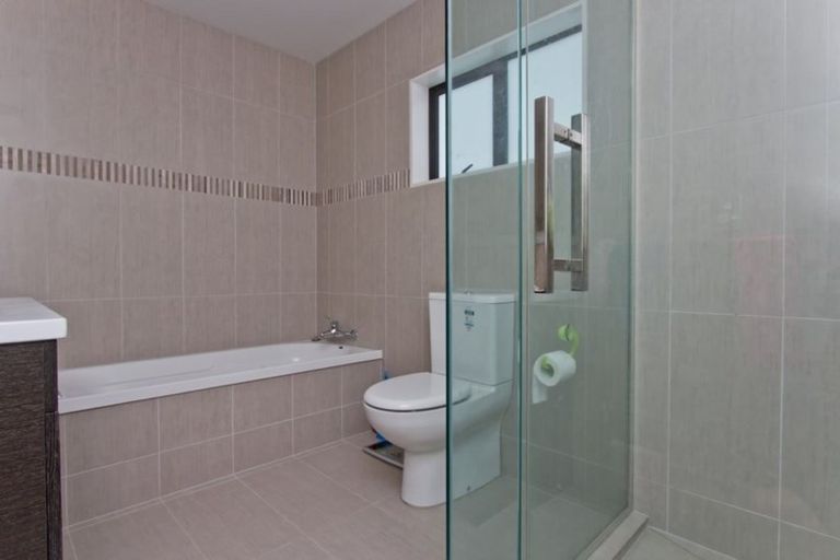 Photo of property in 3a Mcleod Road, Henderson, Auckland, 0612