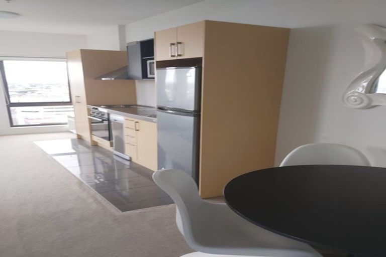 Photo of property in Twin Towers, 1107/17 Putney Way, Manukau, Auckland, 2104