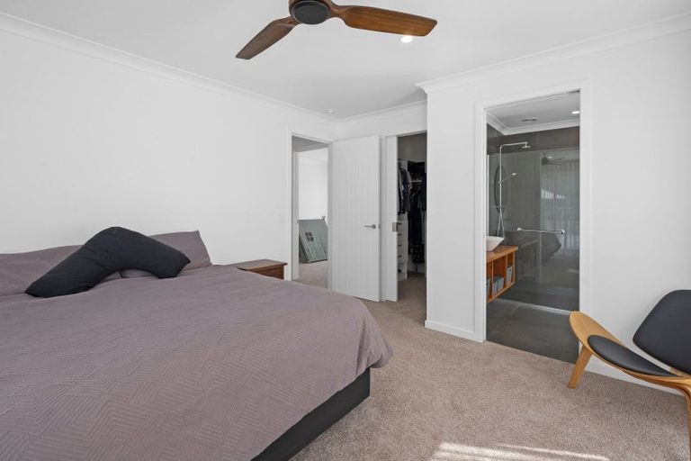 Photo of property in 12 Lancewood Way, Kinloch, Taupo, 3377