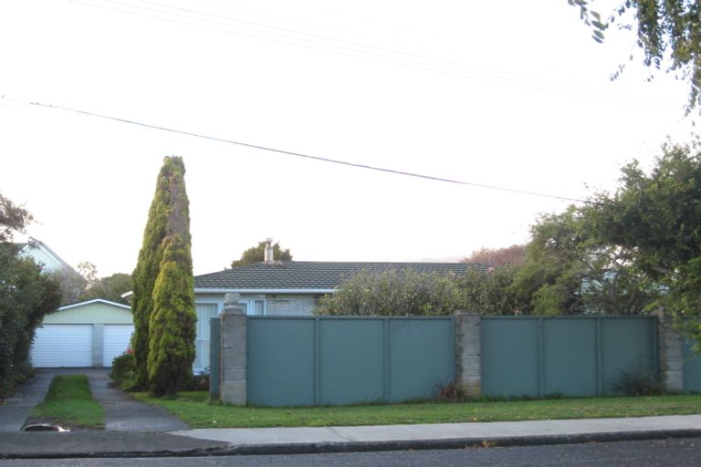 Photo of property in 120 Alexander Road, Raumati Beach, Paraparaumu, 5032