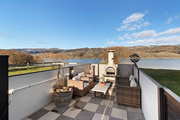 Photo of property in 28 De Bettencor Place, Mount Pisa, Cromwell, 9383