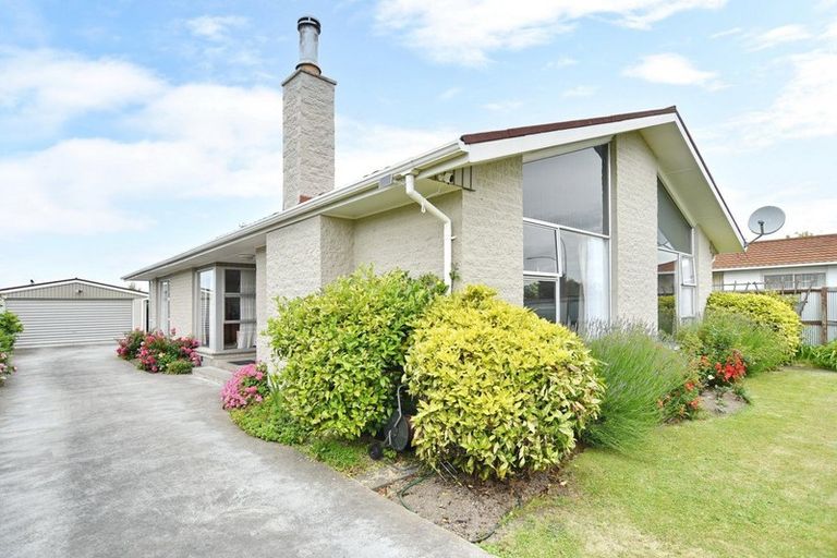 Photo of property in 18 Keldon Avenue, Rangiora, 7400