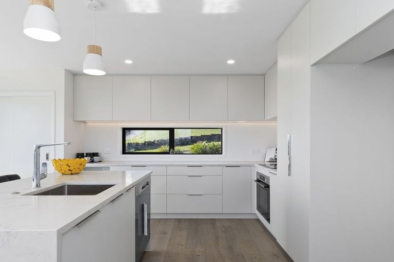 Photo of property in 6 Greenvale Place, Welcome Bay, Tauranga, 3112