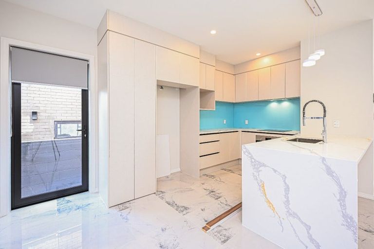 Photo of property in 15/21 Hazards Road, Weymouth, Auckland, 2103