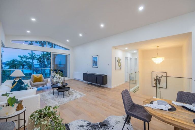 Photo of property in 2 Craigs Way, Hobsonville, Auckland, 0616