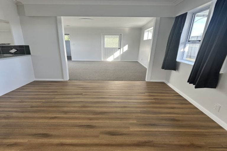 Photo of property in 11 Henry Street, Ebdentown, Upper Hutt, 5018