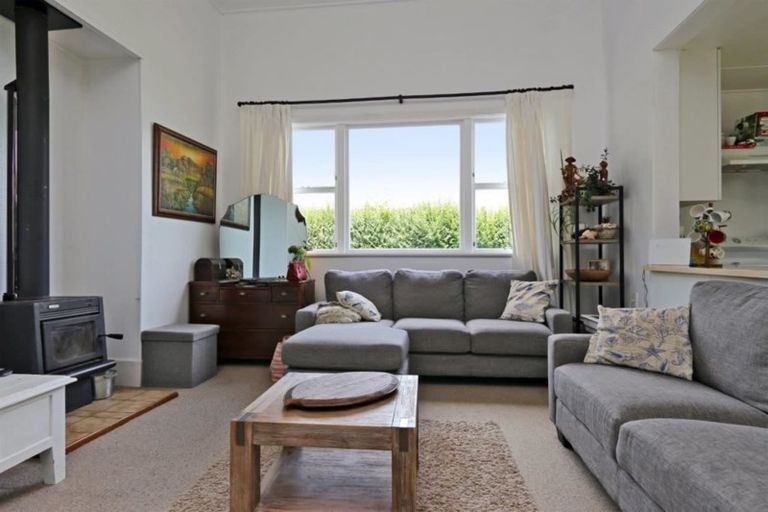 Photo of property in 1018 Railway Road South, Longlands, Hastings, 4120