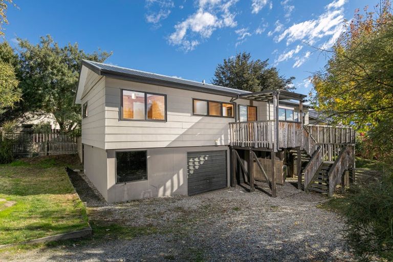 Photo of property in 4 Kings Drive, Wanaka, 9305