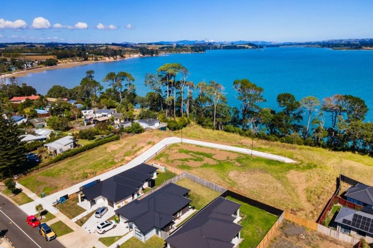Photo of property in 26a Mclarin Road, Glenbrook, 2681