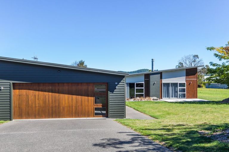 Photo of property in 52 Kenrigg Road, Kinloch, Taupo, 3377