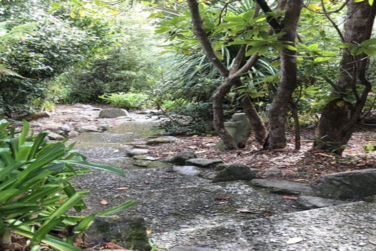 Photo of property in 5 Naera Place, Kawaha Point, Rotorua, 3010