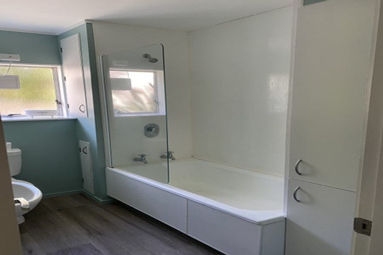 Photo of property in 2/161 Glenmore Street, Kelburn, Wellington, 6012