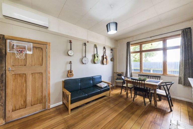 Photo of property in 4 Millar Street, Roslyn, Palmerston North, 4414