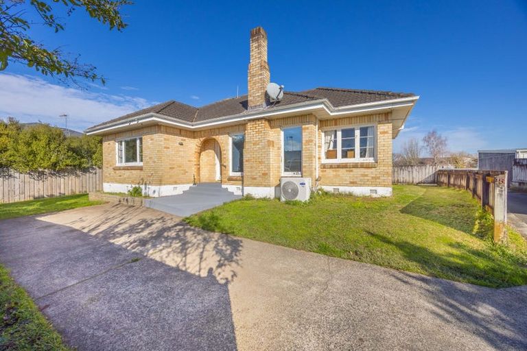 Photo of property in 15 Carey Street, Maeroa, Hamilton, 3200