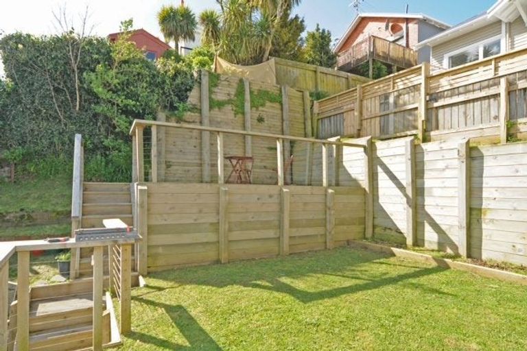 Photo of property in 132a Kelburn Parade, Kelburn, Wellington, 6012