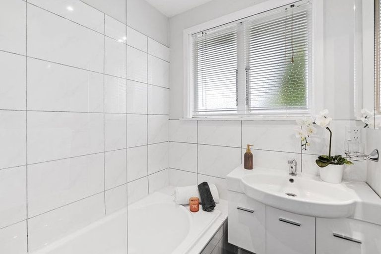 Photo of property in 11 Jarrow Place, Halswell, Christchurch, 8025