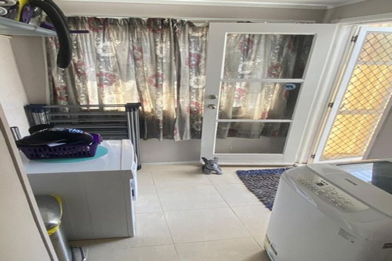 Photo of property in 382 Bucklands Beach Road, Bucklands Beach, Auckland, 2012