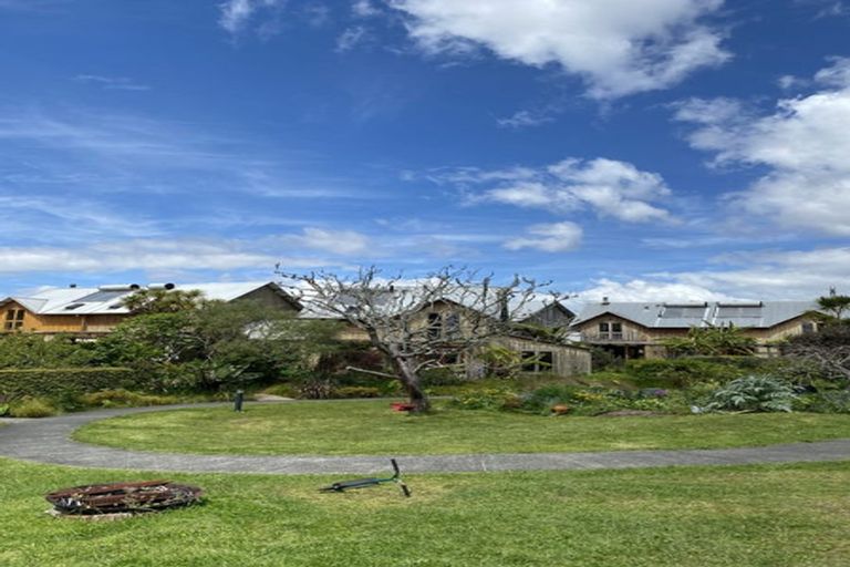 Photo of property in 10/457 Swanson Road, Ranui, Auckland, 0612
