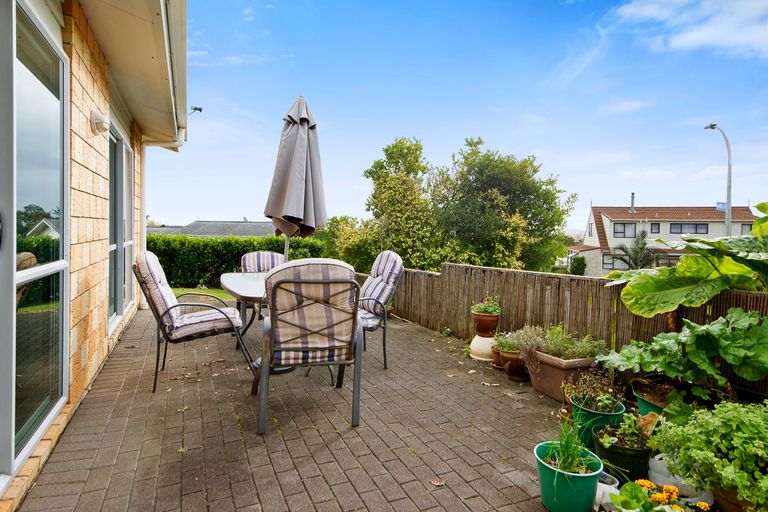 Photo of property in 4a Barberton Terrace, Red Hill, Papakura, 2110