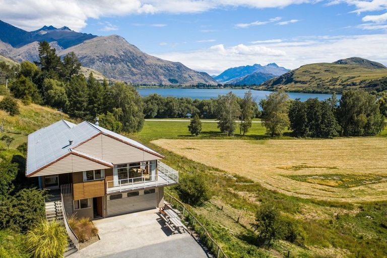 Photo of property in 229 Arrowtown-lake Hayes Road, Lake Hayes, Queenstown, 9371