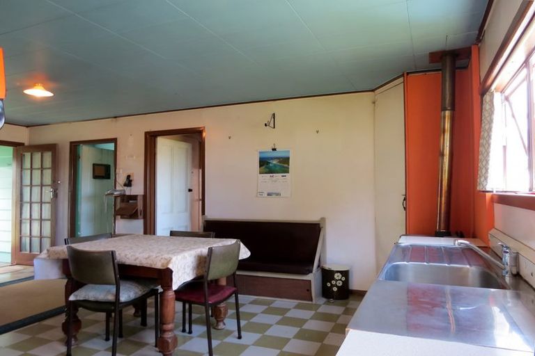 Photo of property in 829 Rings Road, Coromandel, 3506