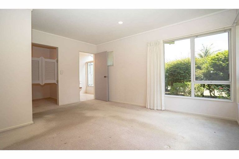 Photo of property in 1 James Kemp Place, Kerikeri, 0230