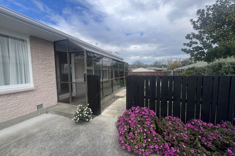 Photo of property in 2/8a Marshall Street, Woolston, Christchurch, 8023
