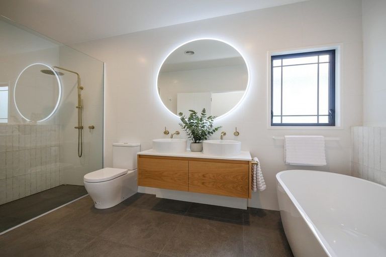 Photo of property in 34 Sunninghurst Drive, Fairfield, Dunedin, 9018