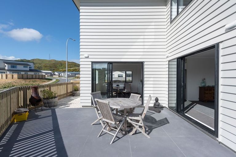 Photo of property in 62 Grenada Drive, Grenada Village, Wellington, 6037