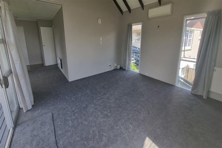 Photo of property in 2 Hinau Street, Pukehangi, Rotorua, 3015