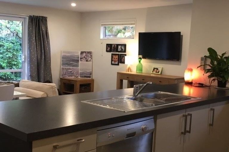 Photo of property in 211a Springfield Road, St Albans, Christchurch, 8014