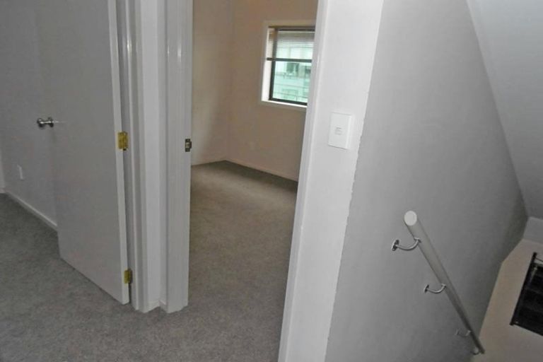 Photo of property in Marina Park Apartments, 44/146 Fanshawe Street, Auckland Central, Auckland, 1010