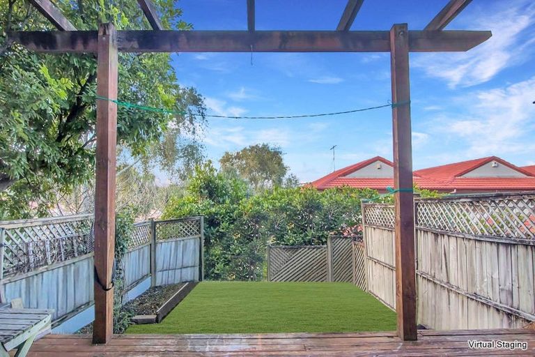 Photo of property in 1/44 Fields Parade, Oteha, Auckland, 0632