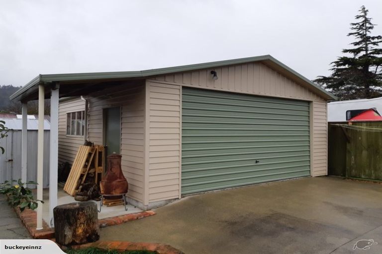 Photo of property in 80 Main Road, Wainuiomata, Lower Hutt, 5014