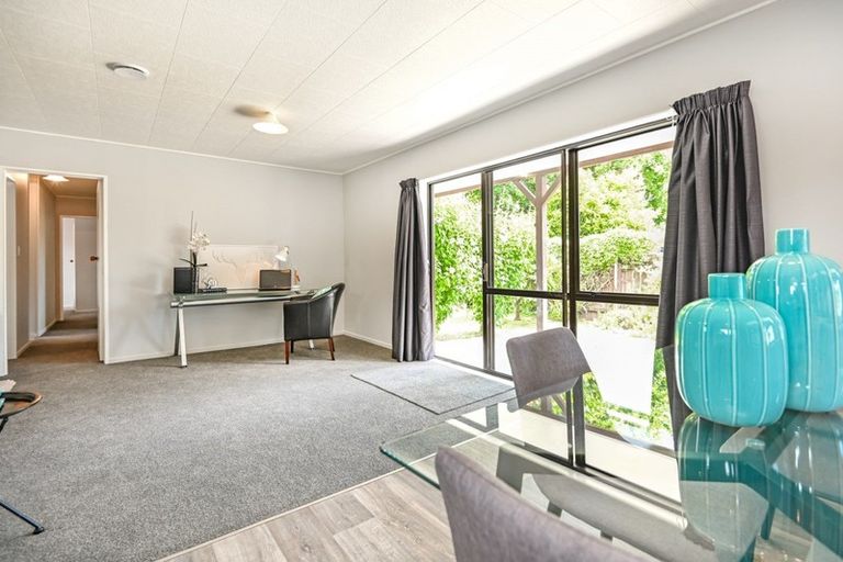 Photo of property in 2/205 Mayfair Avenue, Mayfair, Hastings, 4122