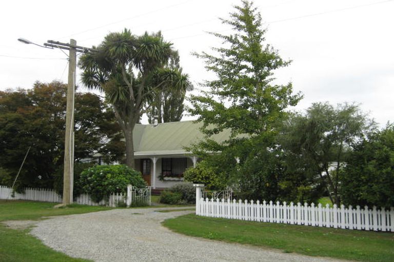Photo of property in 2 Galbraith Place, Temuka, 7920