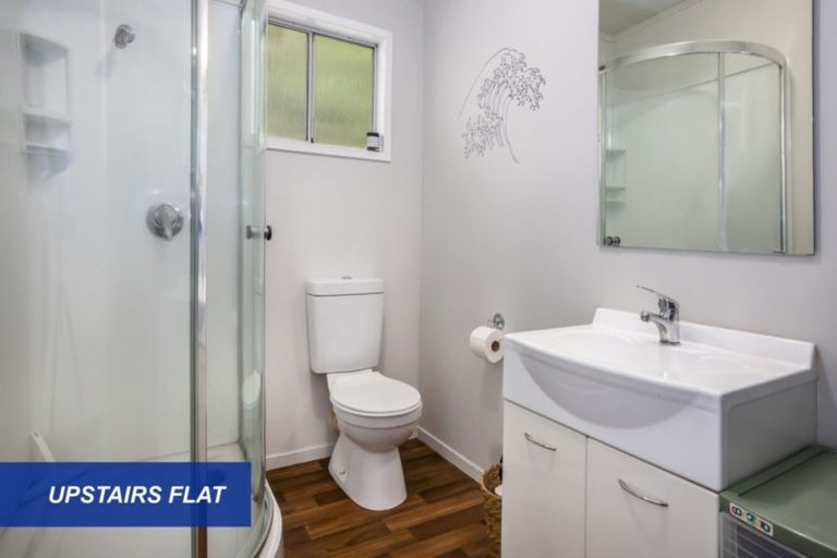 Photo of property in 2 Kenef Road, Paremata, Porirua, 5024