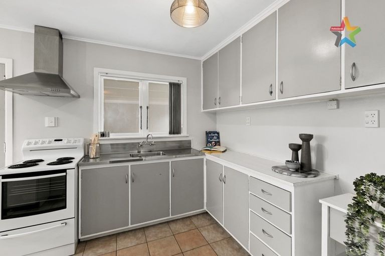 Photo of property in 50a Dyer Street, Epuni, Lower Hutt, 5011