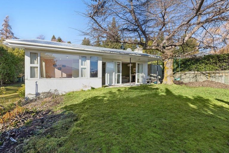 Photo of property in 21 Aubrey Road, Wanaka, 9305