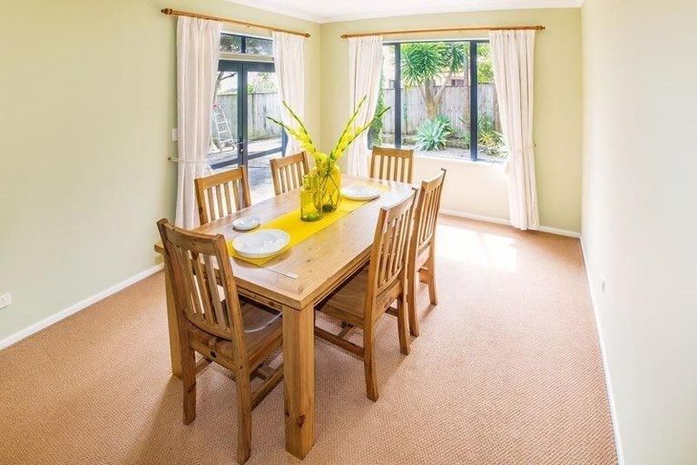 Photo of property in 10 Skye Road, East Tamaki Heights, Auckland, 2016