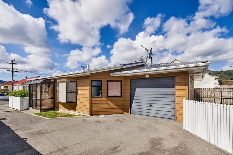 Photo of property in 1/30 Rata, Naenae, Lower Hutt, 5011