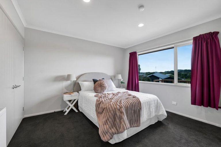Photo of property in 6c Highfield Place, Highlands Park, New Plymouth, 4312