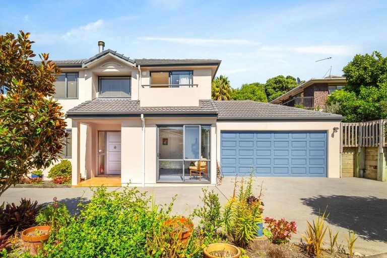 Photo of property in 20a Auld Street, Torbay, Auckland, 0630