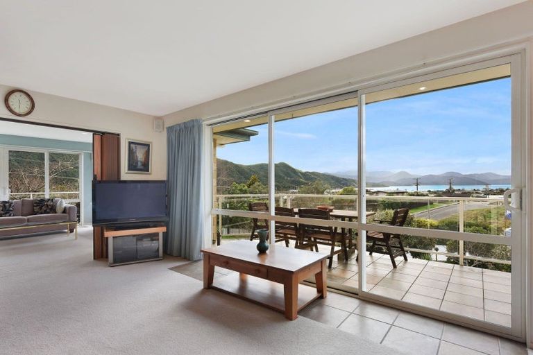 Photo of property in 34 Moana View Road, Waikawa, Picton, 7220