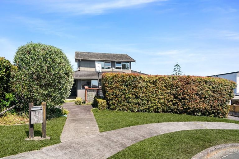 Photo of property in 8 Etherege Place, Howick, Auckland, 2014